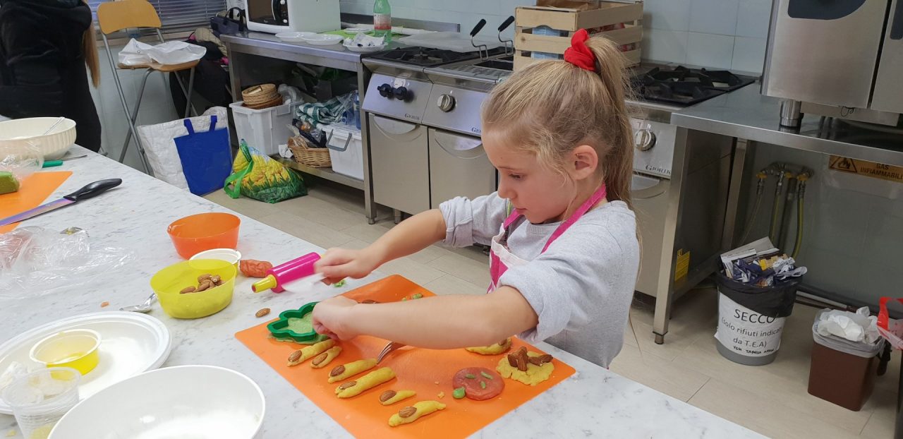 “Mani in pasta” laboratorio di cucina per bambini alla Fiera Millenaria