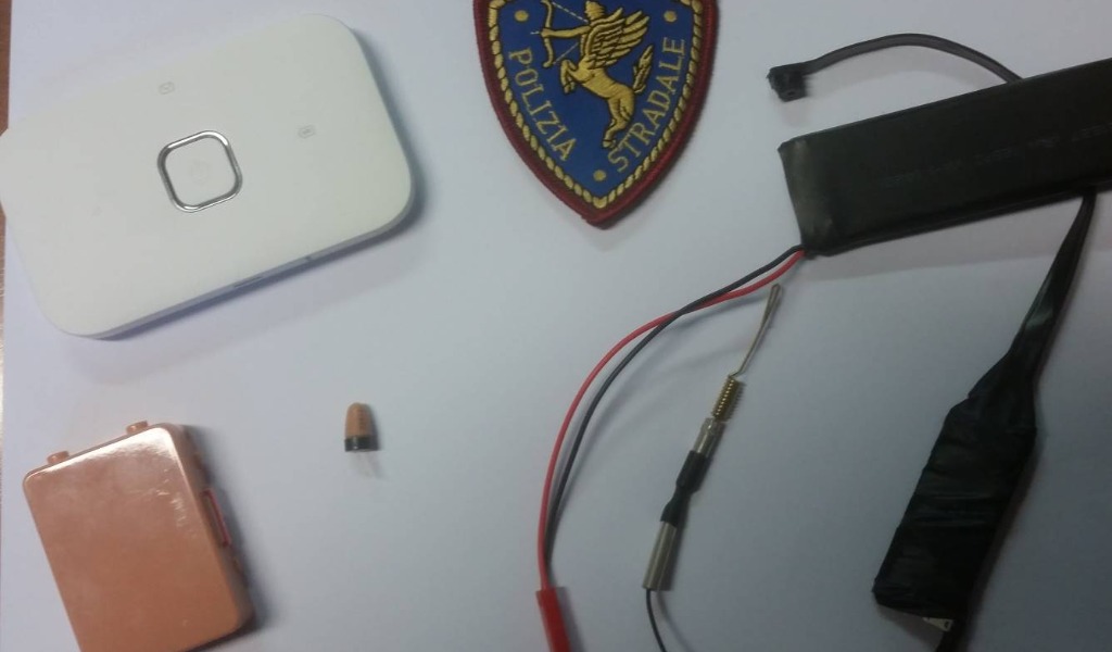 27enne tenta di truffare l’esame della patente ma viene beccato e denunciato