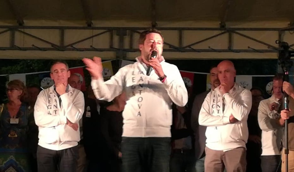 Salvini a Viadana: adorazione e critiche da parte dei cittadini VIDEO