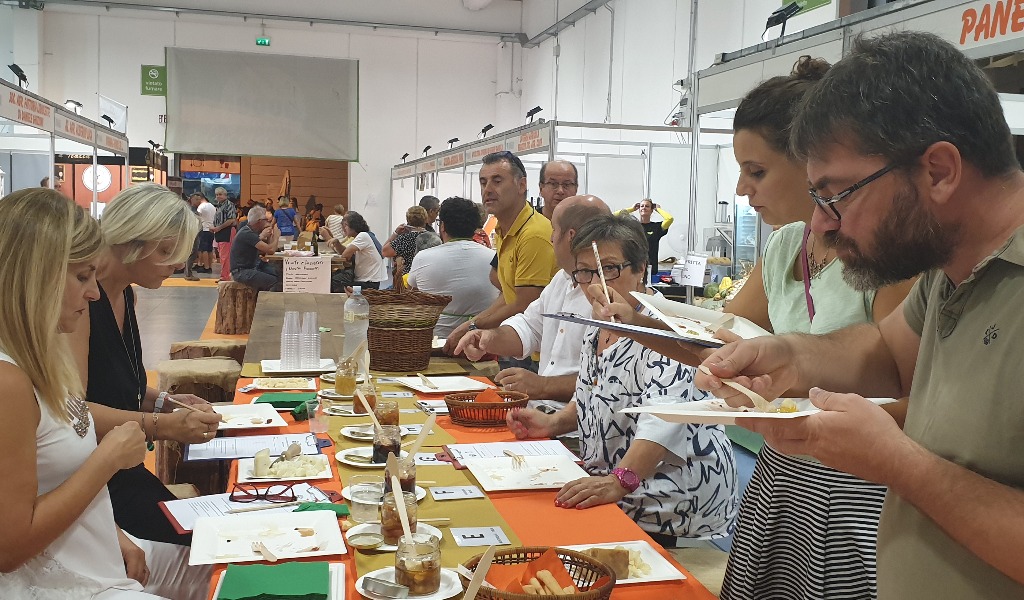 Gara di mostarde: quella dell’azienda Figlia delle Rose di Pegognaga si aggiudica la vittoria