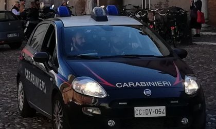 Incidente a Marcaria, un'auto finisce contro un camion