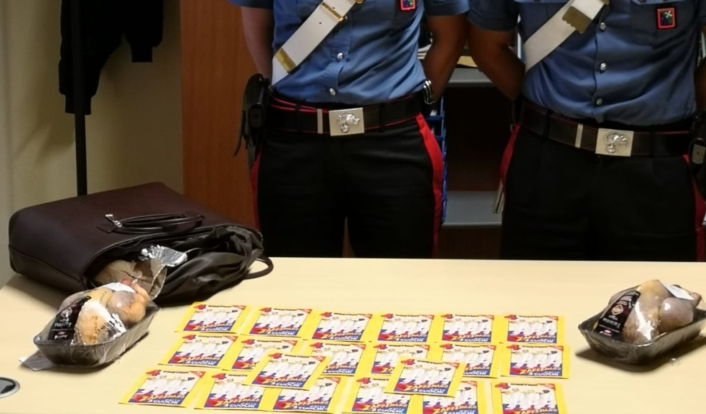Al supermercato per rubare zafferano: arrestata 45enne