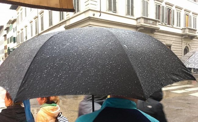 Sarà un weekend con nuvole e pioggia PREVISIONI METEO