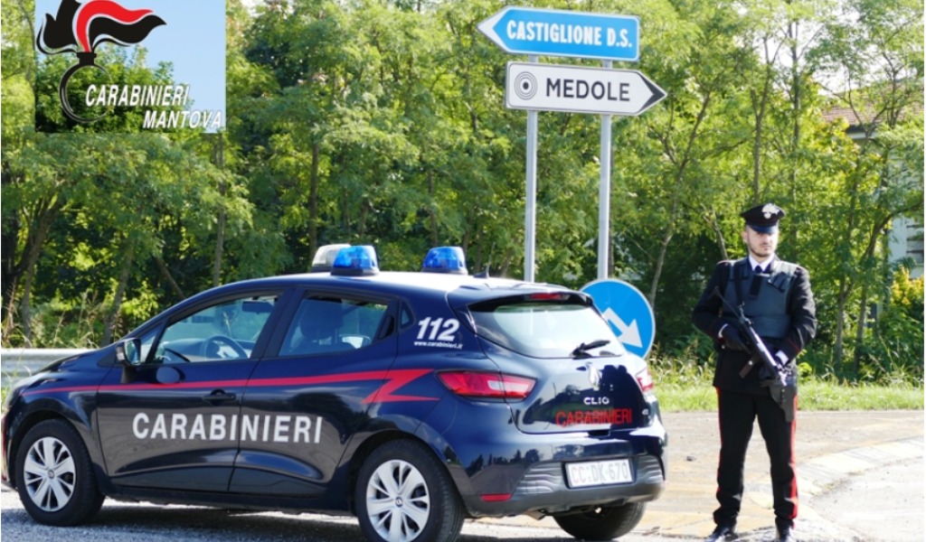 Esce dall’appartamento con la refurtiva e trova i Carabinieri: arrestato 20enne