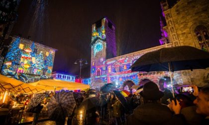 Si è accesa la Città dei Balocchi 2019: Como risplende con le luci del Natale FOTO