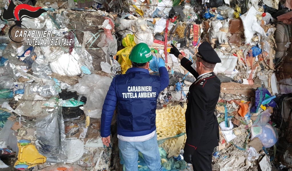 Traffico illecito di rifiuti: arrestato un mantovano FOTO