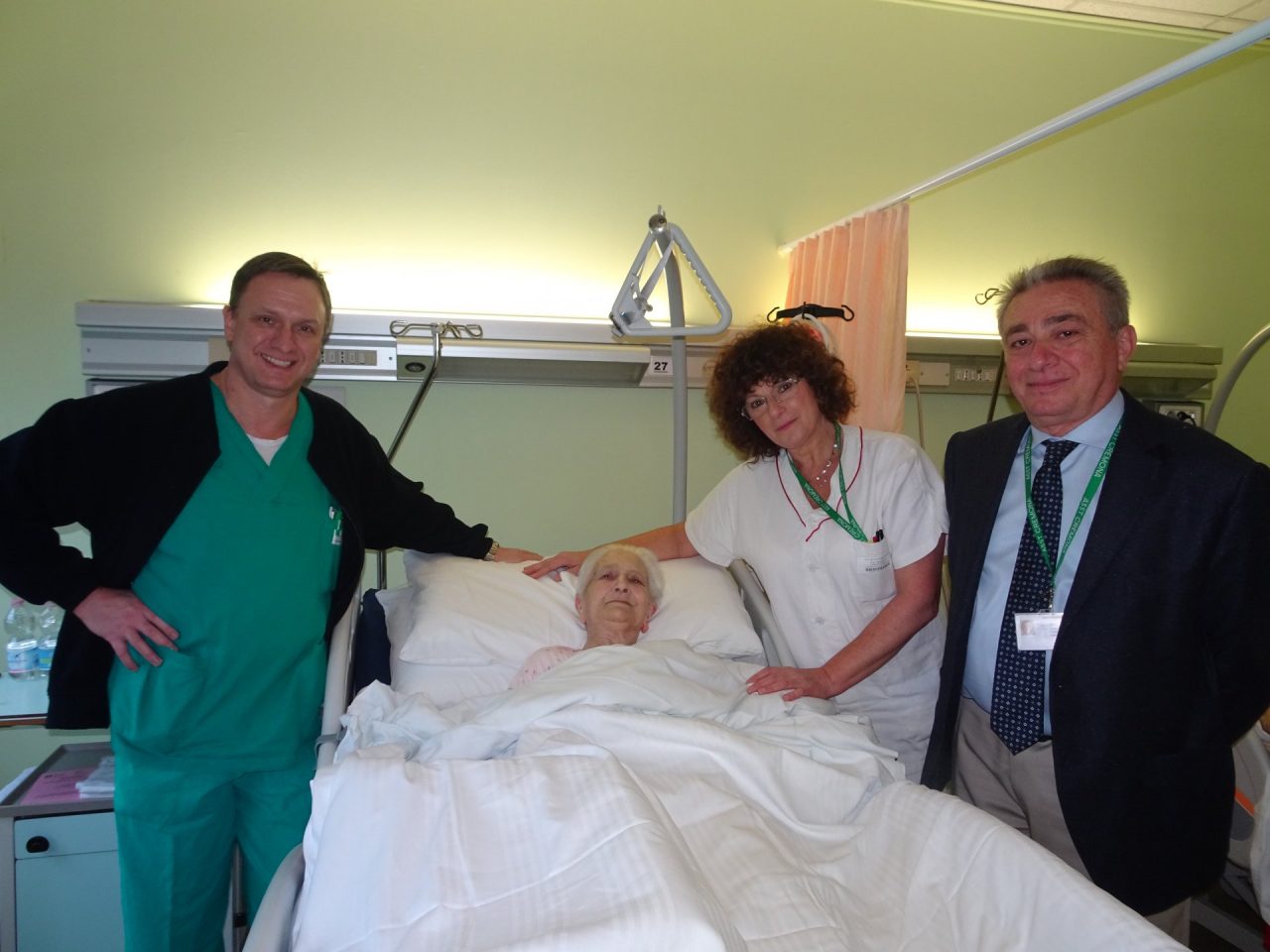 Ospedale Oglio Po: intervento al femore su ultracentenaria