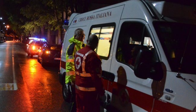 Auto fuori strada a Casalmaggiore: feriti due uomini