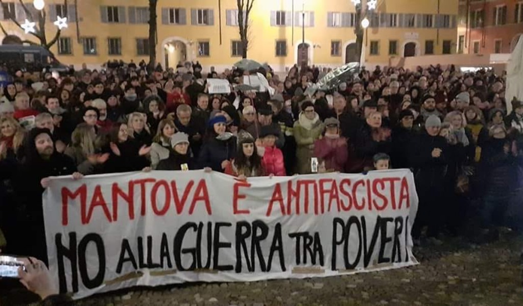 2mila Sardine a Mantova contro odio e razzismo