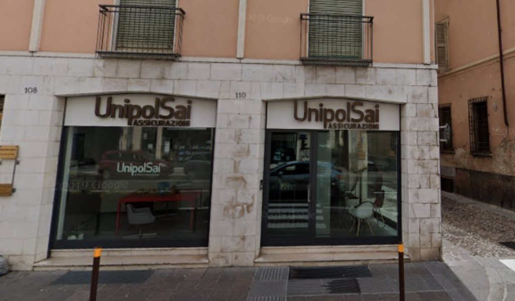 Malvivente messo in fuga dai dipendenti Unipol: quella volta gli era andata male