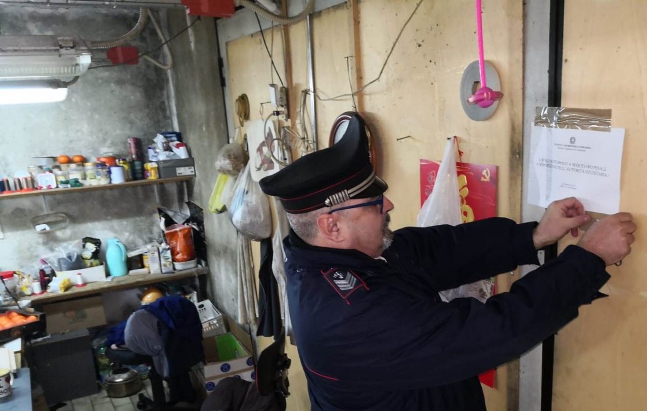 Sfruttamento del lavoro: sequestrato tomaificio a Sustinente