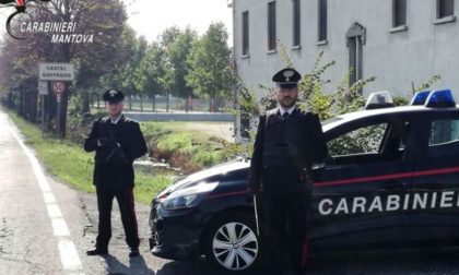 Gli chiedono i documenti e lui insulta i Carabinieri: 19enne nei guai