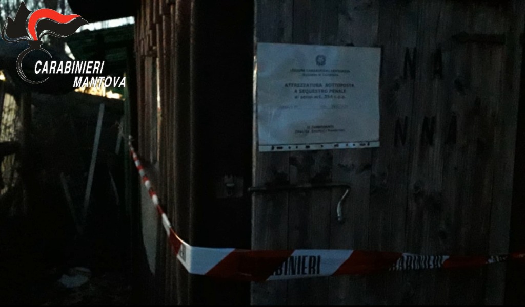 Scoperta autofficina abusiva in una porcilaia: al posto dei maiali c’erano auto VIDEO