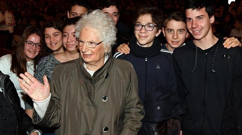 Liliana Segre sospende gli incontri con gli studenti: “Ma non smetterà di testimoniare”