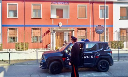 Agli arresti domiciliari va a fare provviste per paura del Coronavirus: arrestato