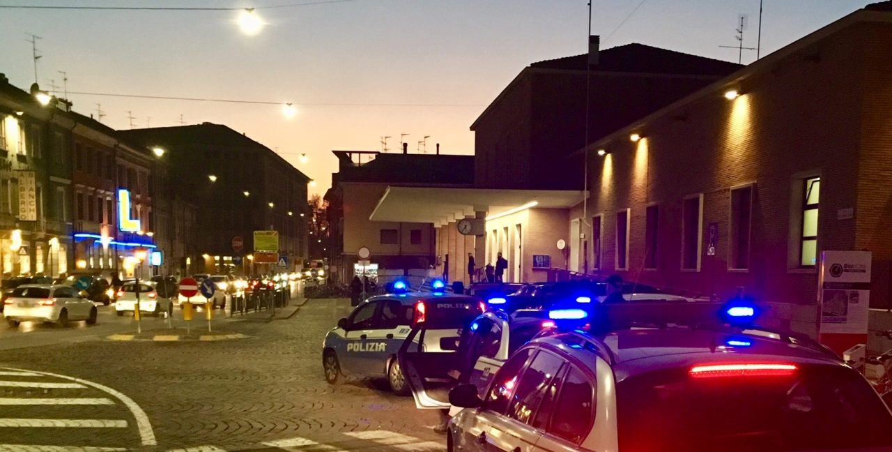Mantova al setaccio, 346 persone controllate: un espulso e revocati 43 permessi di soggiorno