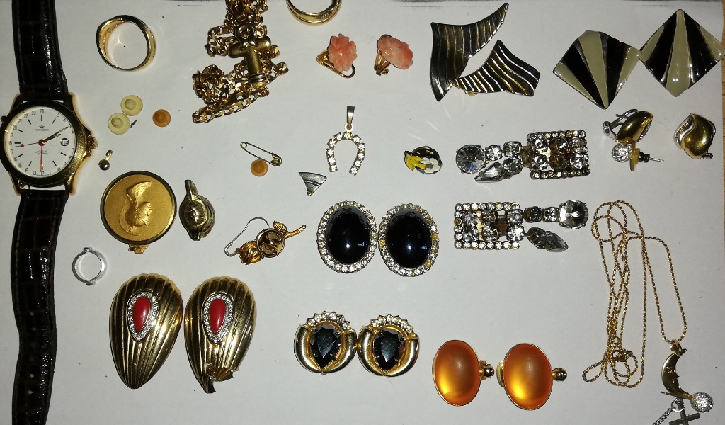 Riconsegnata la fede nuziale del padre defunto alla vittima: era stata derubata a dicembre