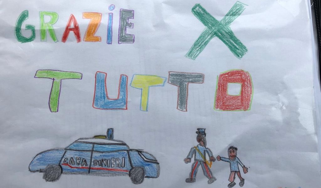 Il disegno del piccolo Luca per ringraziare i Carabinieri ha commosso l’Arma