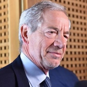 Coronavirus: la Lombardia chiama Bertolaso e lui accetta per la cifra simbolica di un euro