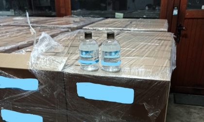 Liquido spacciato per igienizzante: sequestrati 3500 litri di prodotto in flaconi