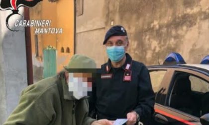 Parola d'ordine "solidarietà": i Carabinieri pagano in posta le bollette a un'anziana sola