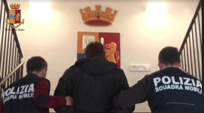 Violenze fisiche e psicologiche alla sorella: 45enne mantovano in manette dopo anni di angherie