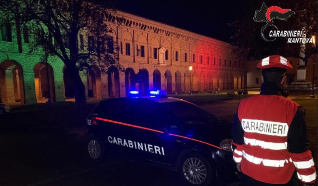 Fornisce assistenza a un disabile ma gli ruba i soldi in casa: ragazza mantovana colta in flagrante