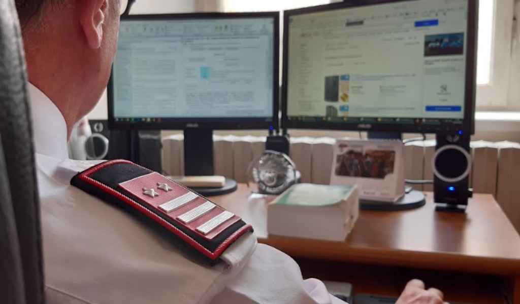 Truffe online: acquista un notebook e gli arriva un pacco… pieno di ferro