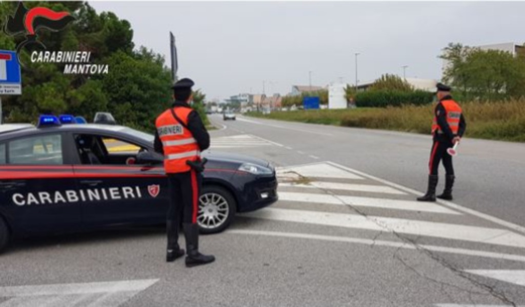 In scooter esce di strada e sviene: nel sangue tasso alcolemico 6 volte superiore al consentito