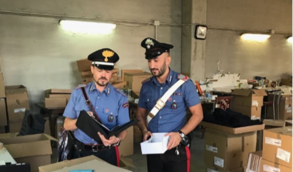 Altro laboratorio tessile teatro di sfruttamento del lavoro, questa volta a Castel Goffredo VIDEO