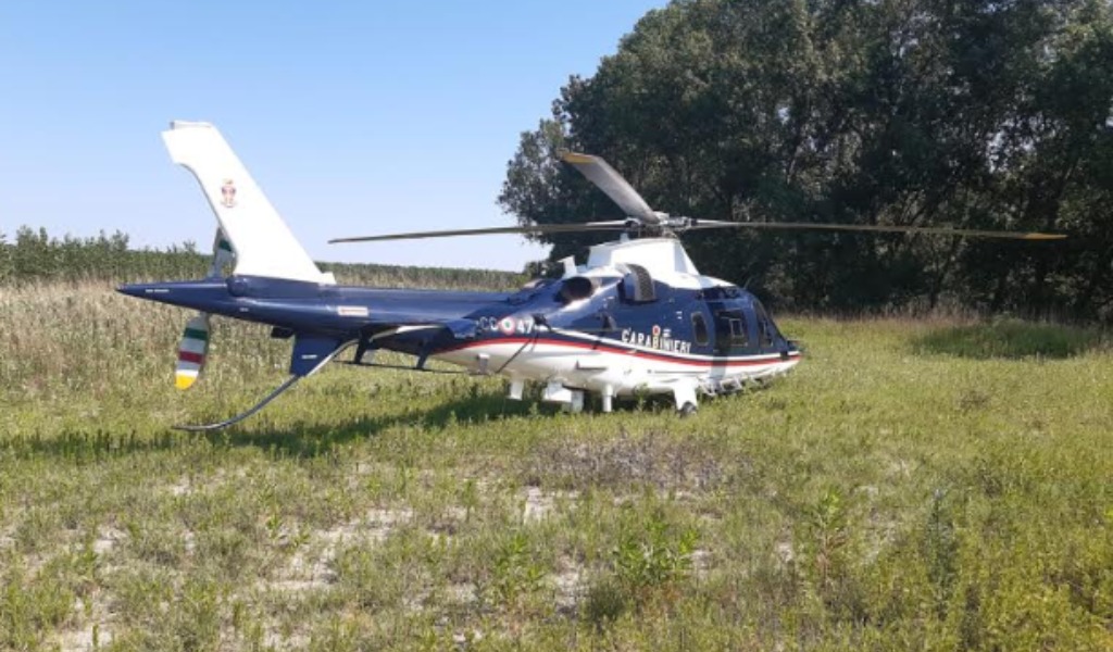 77enne va a pescare ma si perde nel bosco, ritrovato grazie all’elicottero dei Carabinieri