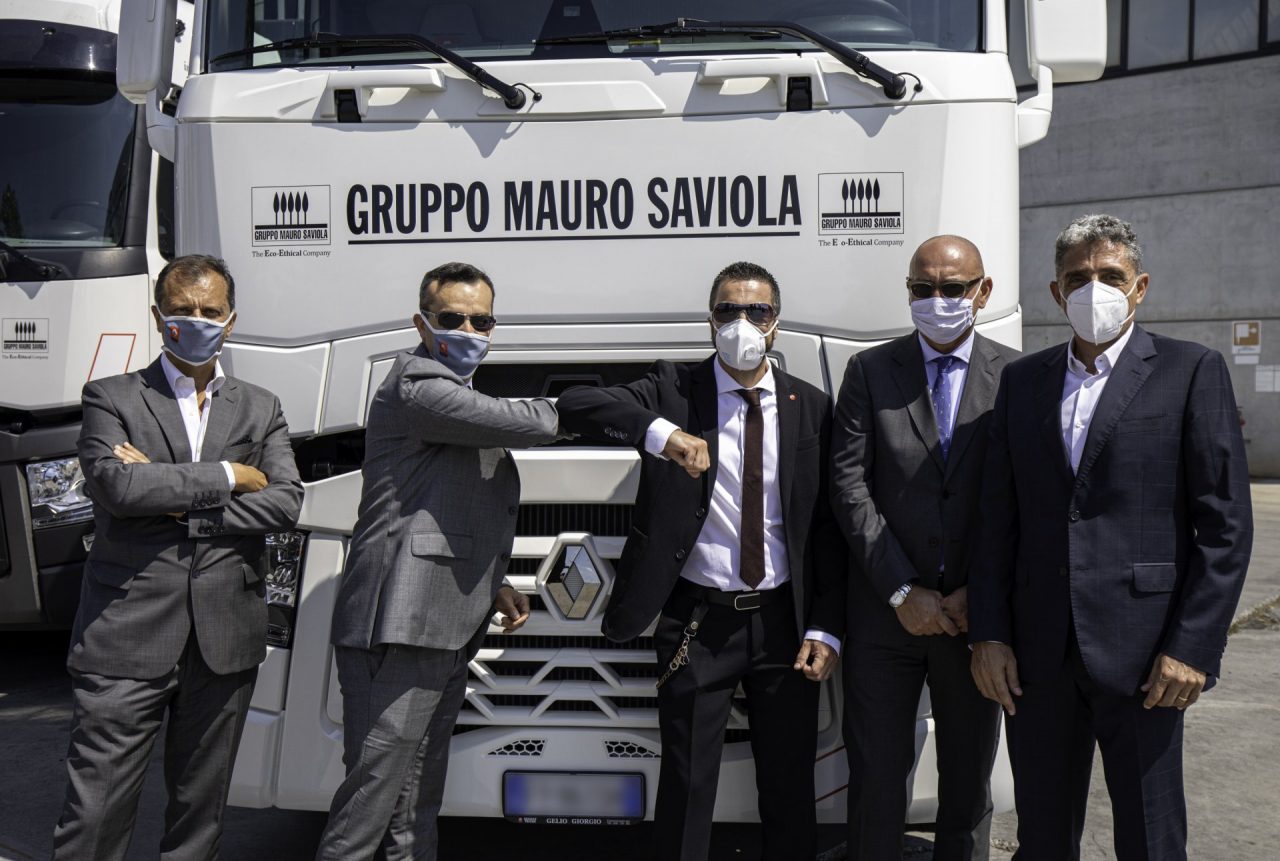 Gruppo Saviola rinnova il parco mezzi: arrivati 16 nuovi camion