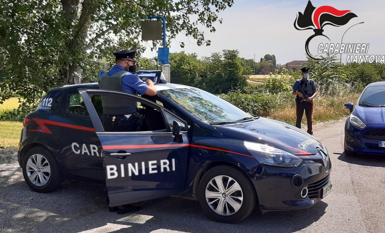 “Paga o diffondo tuoi video a sfondo sessuale”: arrestato 31enne