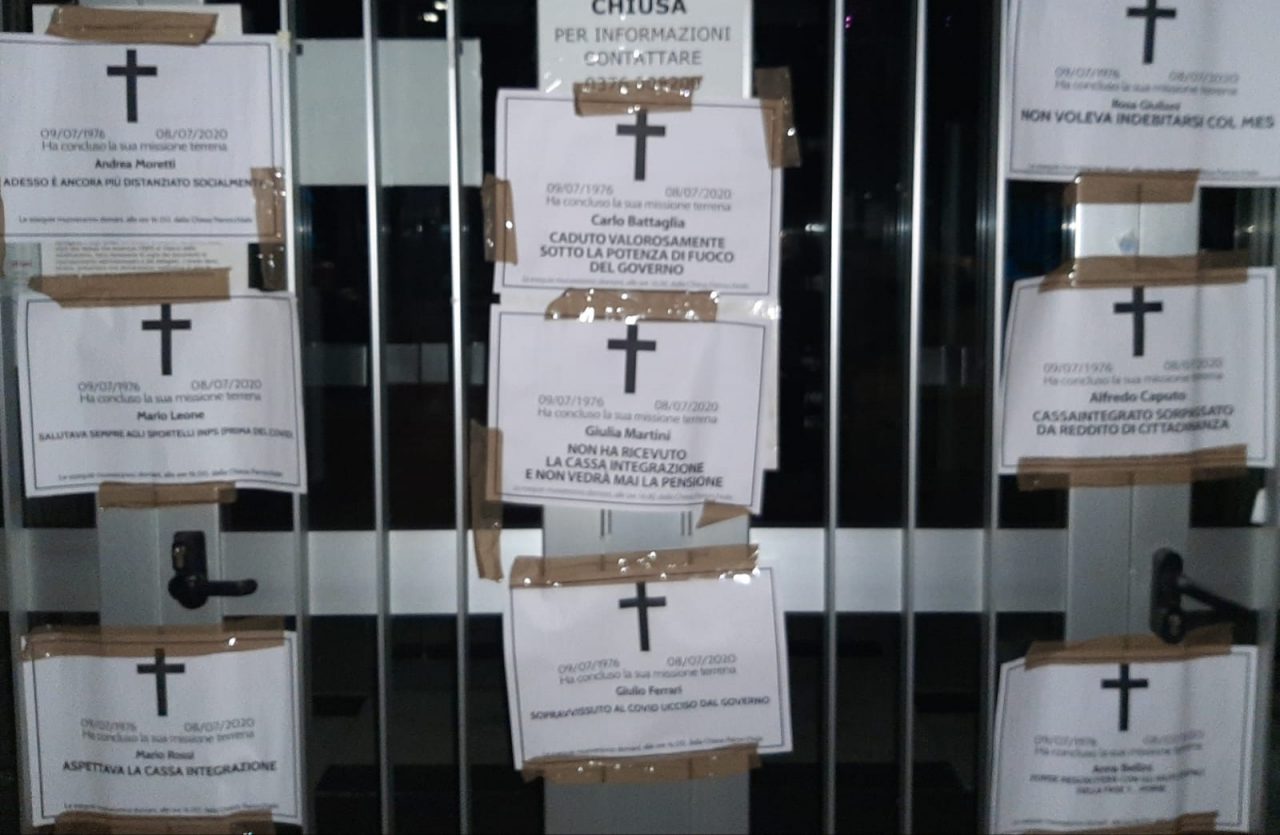 Morti aspettando la cassa integrazione: necrologi shock di Casapound