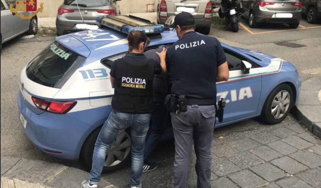 Fermato 36enne per rapina e furto aggravato: doveva già essere in carcere