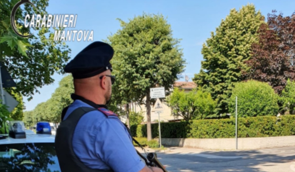 Dopo l’ennesimo litigio, picchia e rapina la ex fidanzata: arrestato