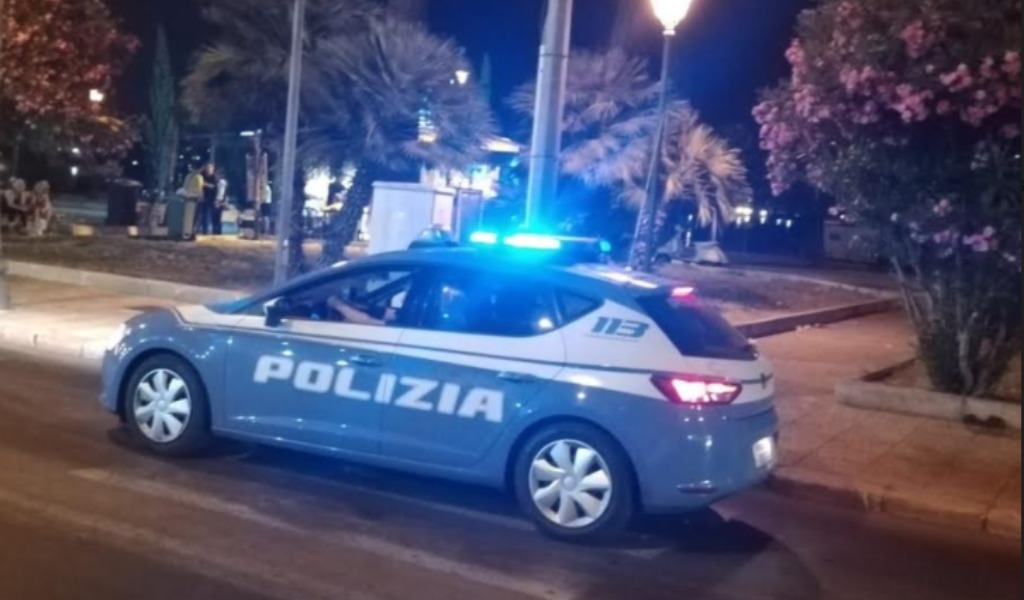 Musica troppo alta, 60enne furioso aggredisce il gestore di un bar