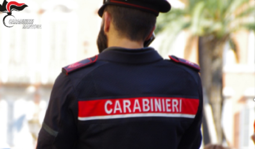 Curatore fallimentare interdetto per un anno: faceva pressioni per ottenere un pagamento illecito