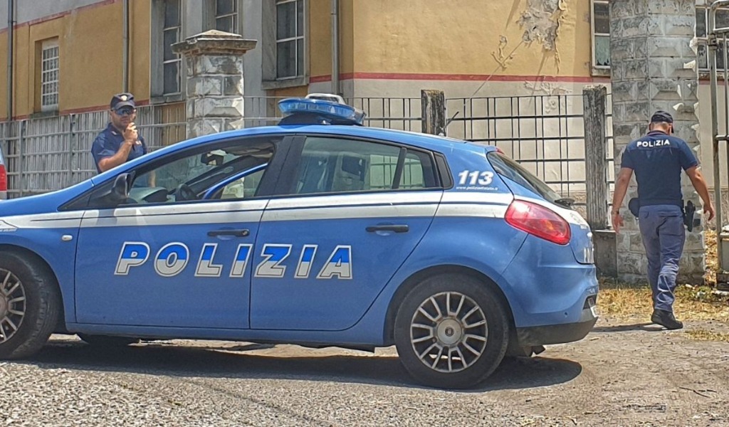 Percosse e lesioni a moglie e figlia: il Questore ammonisce marito violento