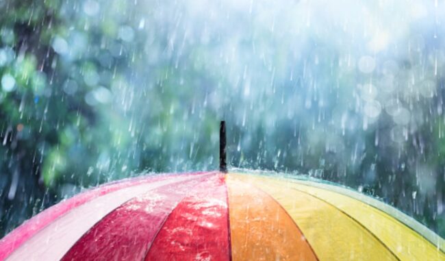Piogge diffuse e vento forte, è allerta meteo in provincia di Mantova