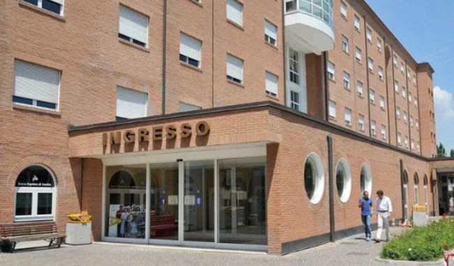 L'ingresso dell'ospedale Carlo Poma di Mantova