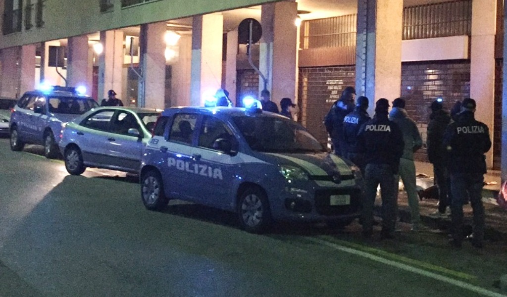 Rissa tra stranieri per l’acquisto di un’auto usata: feriti due pakistani