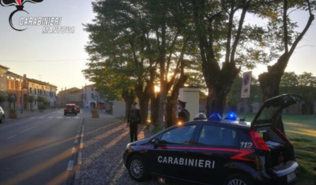 Alla guida con una patente falsa: gli avevano da tempo ritirato quella vera