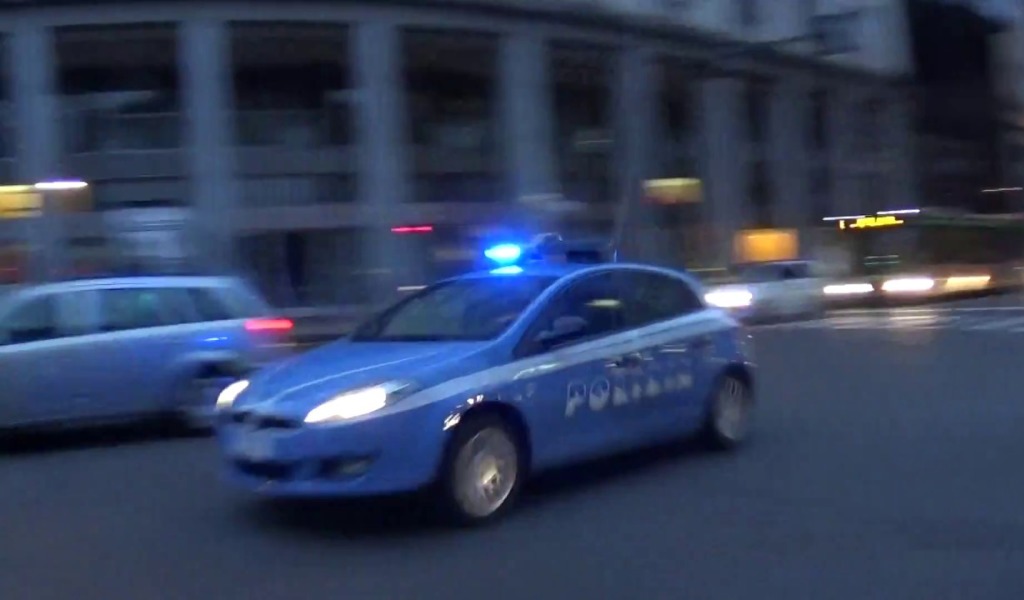 Violenta lite nel B&B, arrivano Polizia e 118: lei manda lui in ospedale
