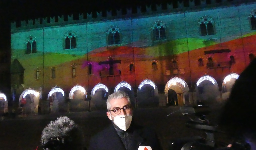 Mantova: tre video mapping raccontano gli elementi della natura e animano il centro