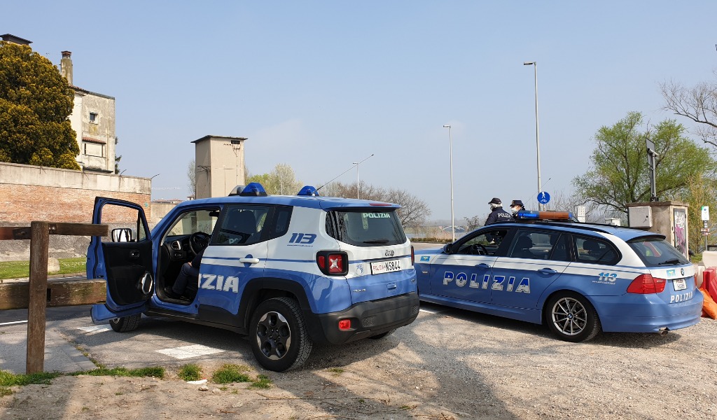 Controllo del territorio: 7 clandestini espulsi e 37 permessi di soggiorno revocati