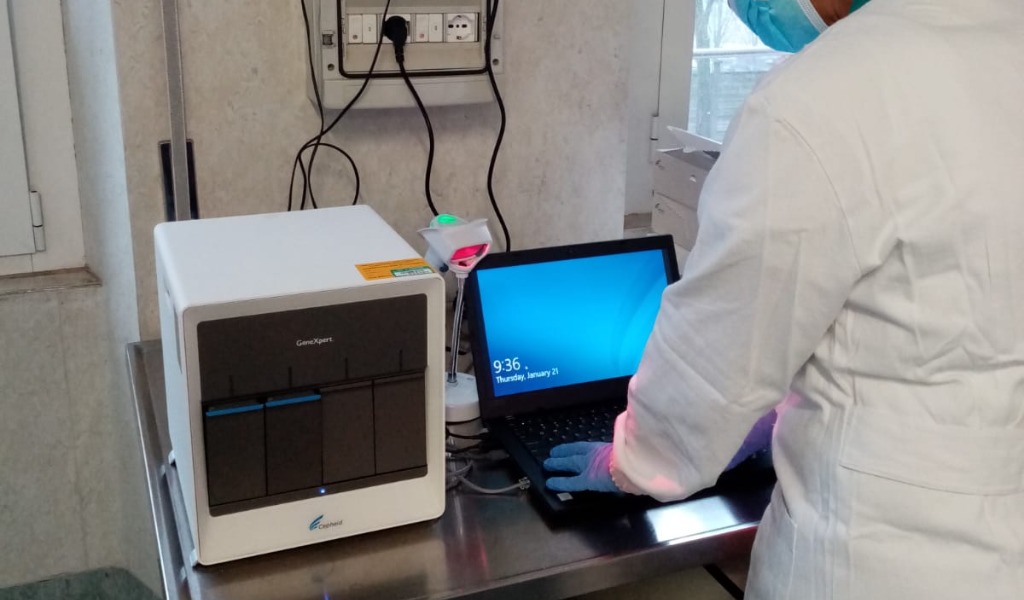 Diagnostica d’urgenza, nuovi test al Poma grazie alla donazione dell’IOM