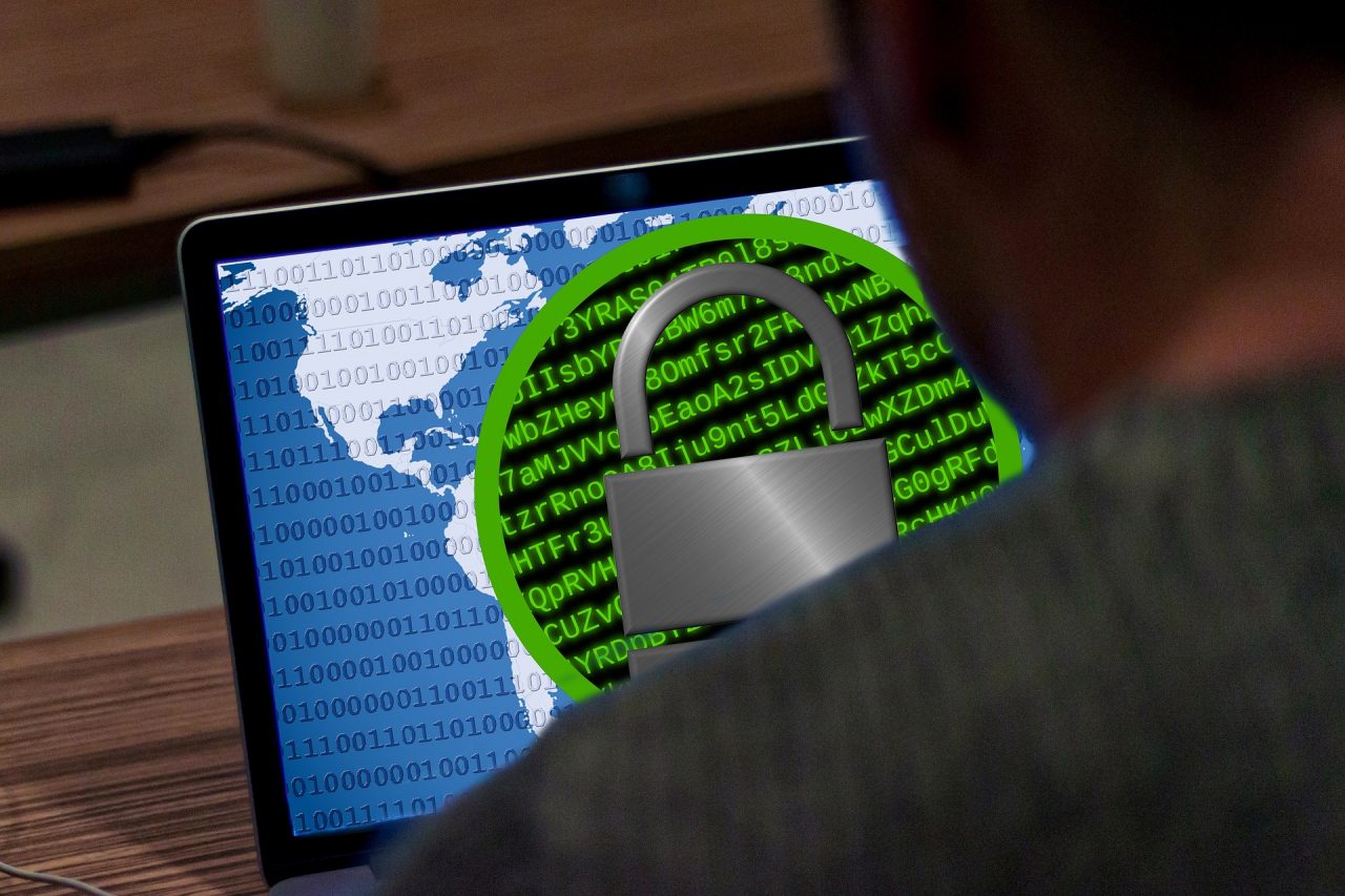 Hacker informatico accede all’Home Banking di un ignaro cittadino e preleva 1.500 euro dal conto