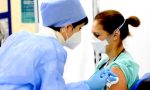 Nove sanitari positivi dopo la vaccinazione, Regione: «No a dubbi su validità del vaccino»