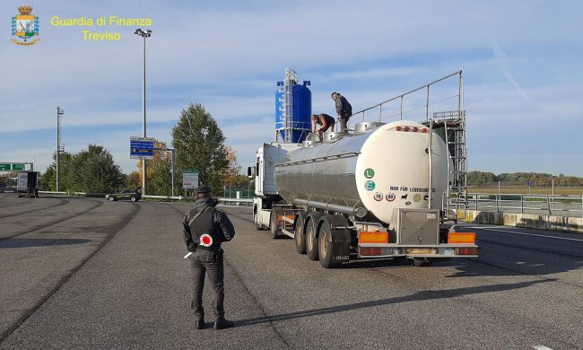 Contrabbando di gasolio nel Mantovano, due arresti e 33 denunce: sequestri per 1,7 milioni di euro